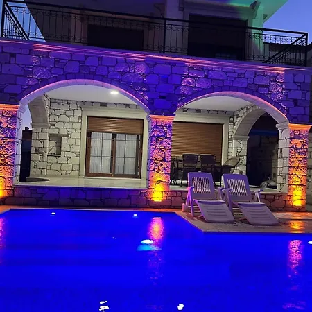 Reisdere Kiralik Havuzlu Çeşme