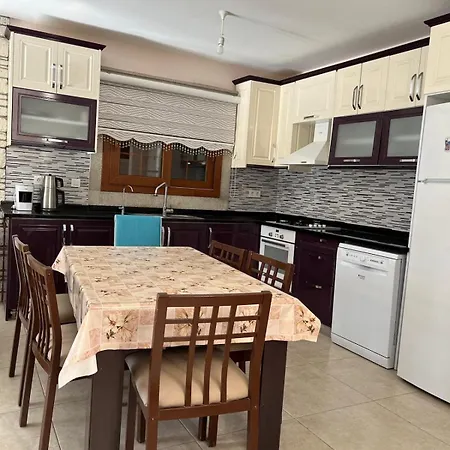 Reisdere Kiralik Havuzlu *