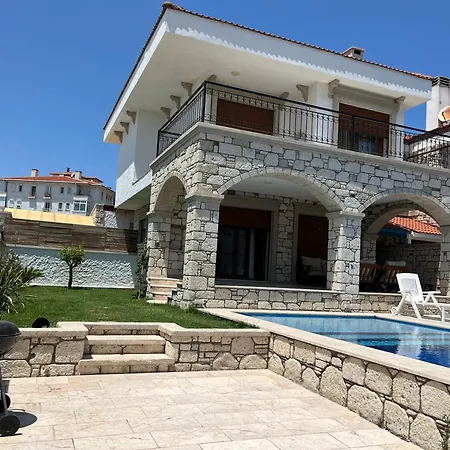 Reisdere Kiralik Havuzlu *