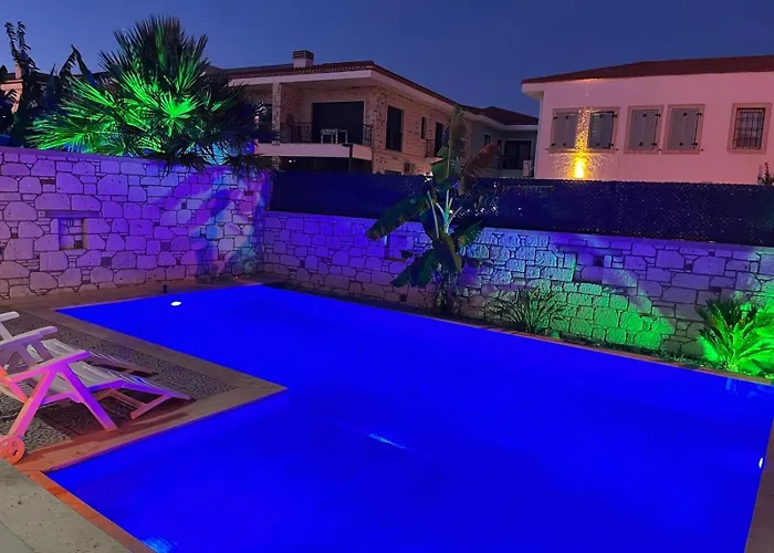 Reisdere Kiralik Havuzlu Вилла Кешме