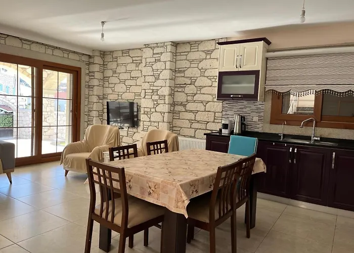 Villa Reisdere Kiralik Havuzlu