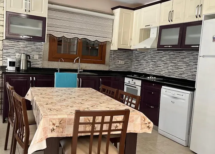 Reisdere Kiralik Havuzlu *